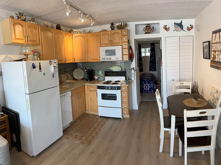 9415 Pacific Ave #43 — Photo 9