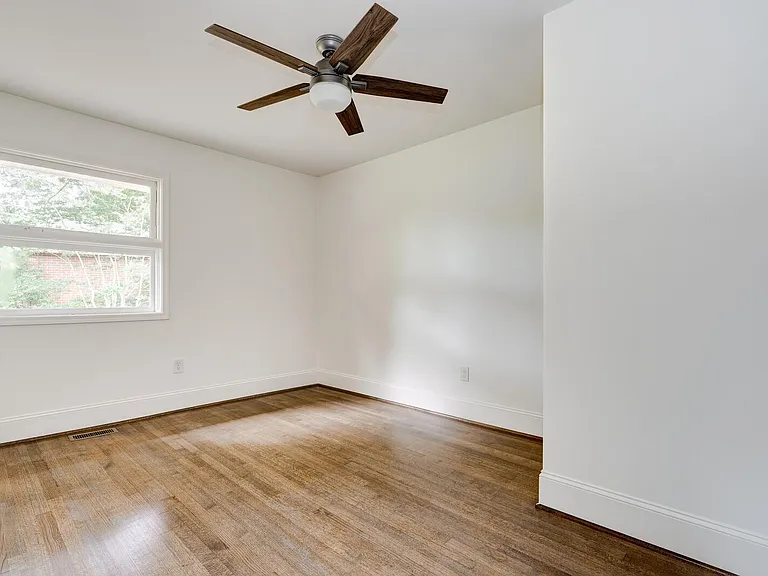 5196 Scenic View Dr — Photo 15