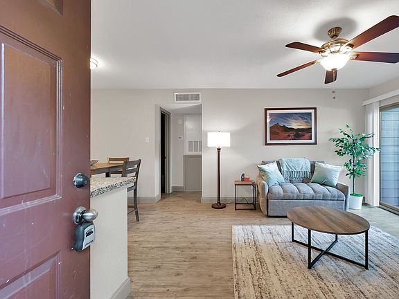 5th image of 510 Billie Bess Ln APT 202