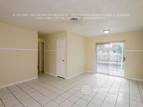 5th image of 998 NW 202nd St