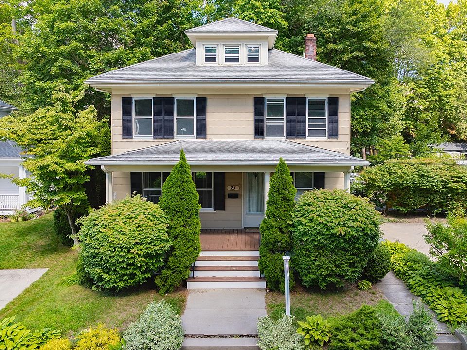 1st image of 21 Oak St