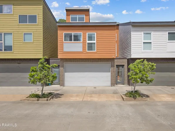 310 Highland Oaks Ln, Lafayette, LA 70508