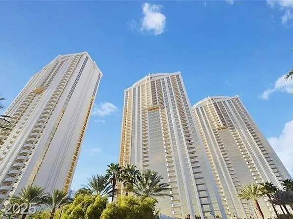 135 Harmon Ave, Las Vegas, NV