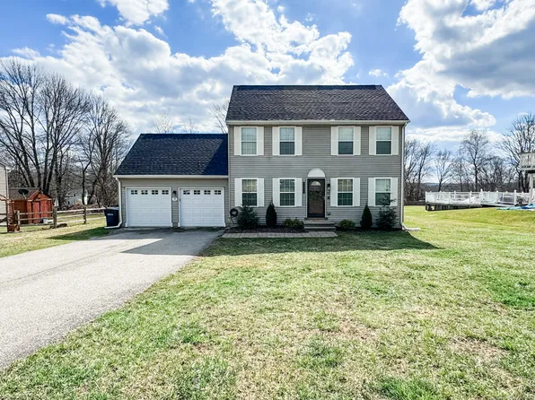 15 Bartlett Meadow Drive, Killingly, CT 06241