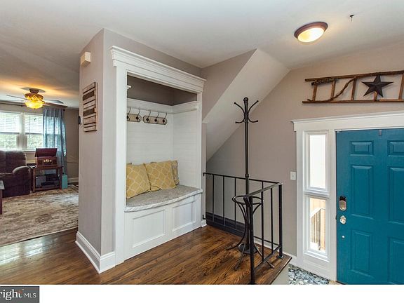 2nd image of 10946 Templeton Dr