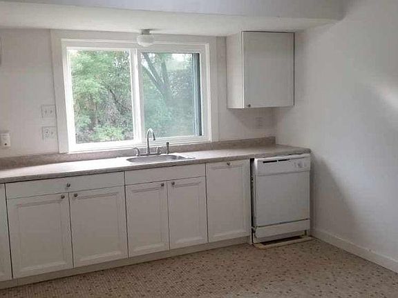 3rd image of 1503 Steensland Dr