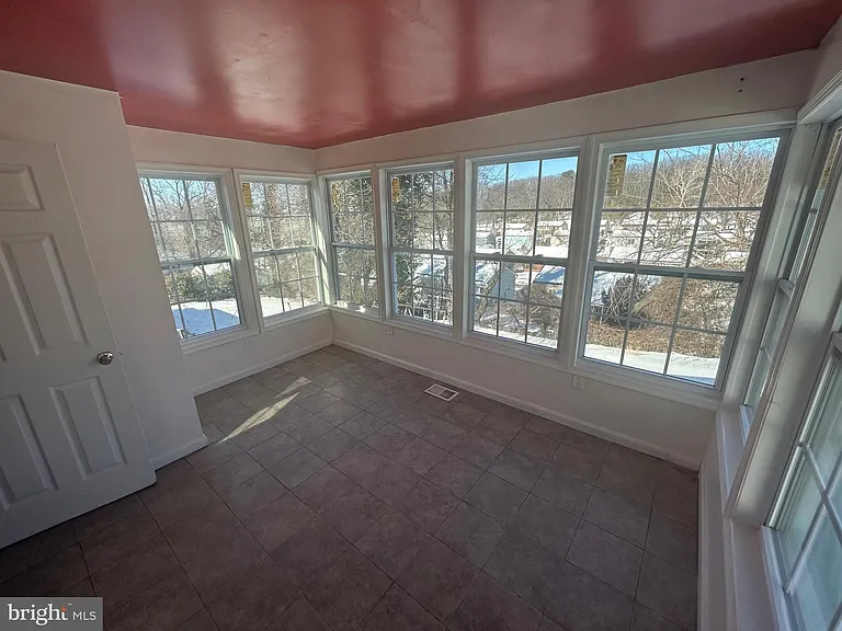 7208 Powhatan St — Photo 7