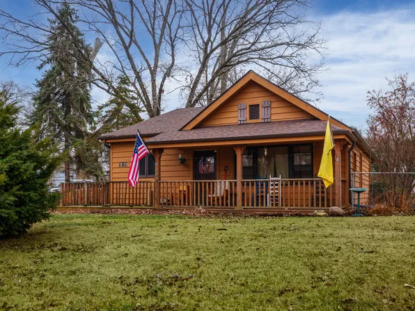 111 Ferndale Dr, Round Lake Beach, IL 60073