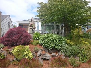 3030 NW 70th St, Seattle, WA 98117