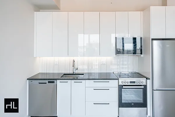 Rented by Highline Residential | media 17