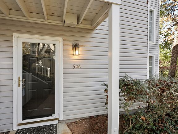2nd image of 506 Countryside Ln