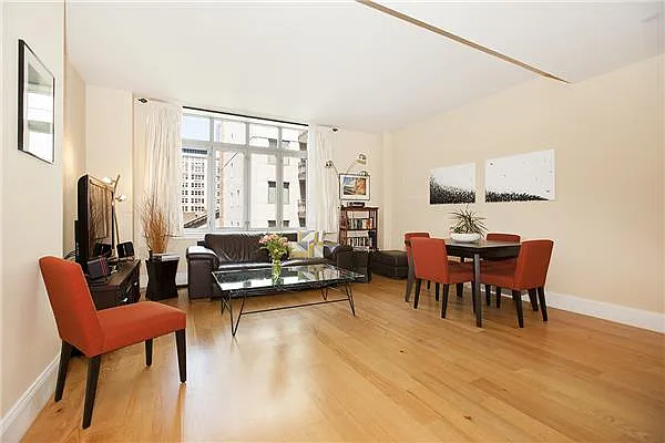 Sold by Poljan Properties Inc. | media 15
