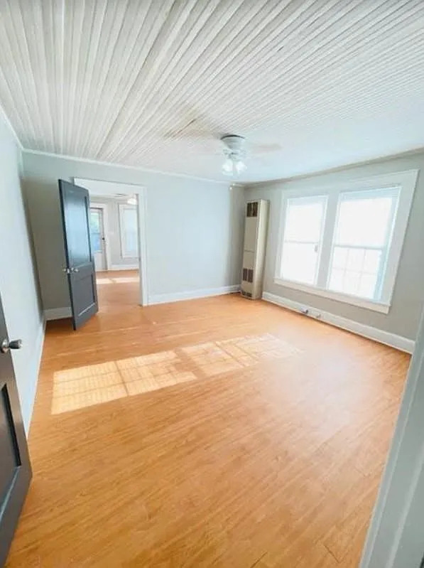 1 bed, 800 sqft, $995 — Photo 3