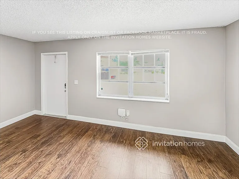 11143 Mustang St — Photo 4