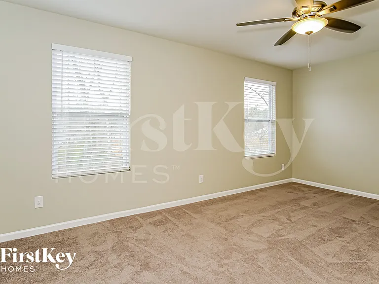 309 Connect Dr — Photo 9