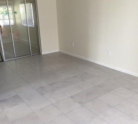Dining room leading to family room