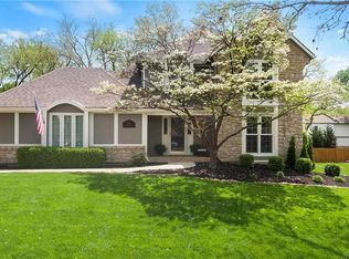 2805 W 121st St, Leawood, KS 66209