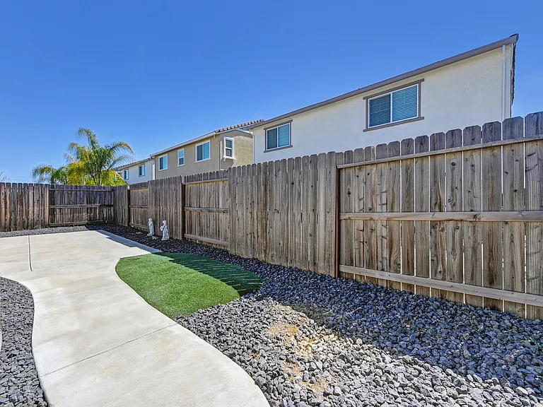 5088 Moonraker Ln — Photo 28