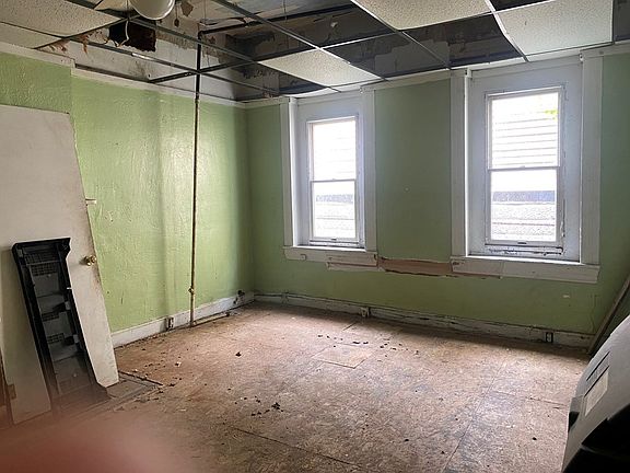 4th image of 3635 Eoff Street