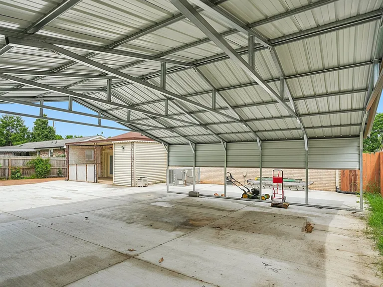 6609 Beacon Ln — Photo 30