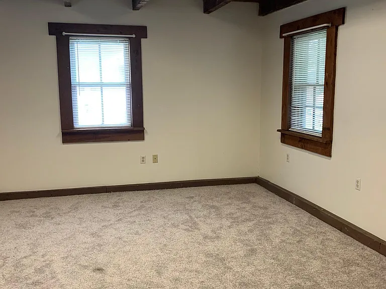 1805 Swamp Bridge Rd — Photo 11