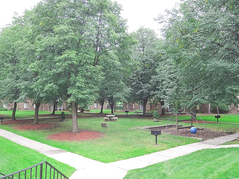 Regency Place Apartments — Photo 64