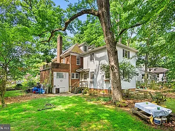 10325 Parkman Rd #B, Silver Spring, MD 20903