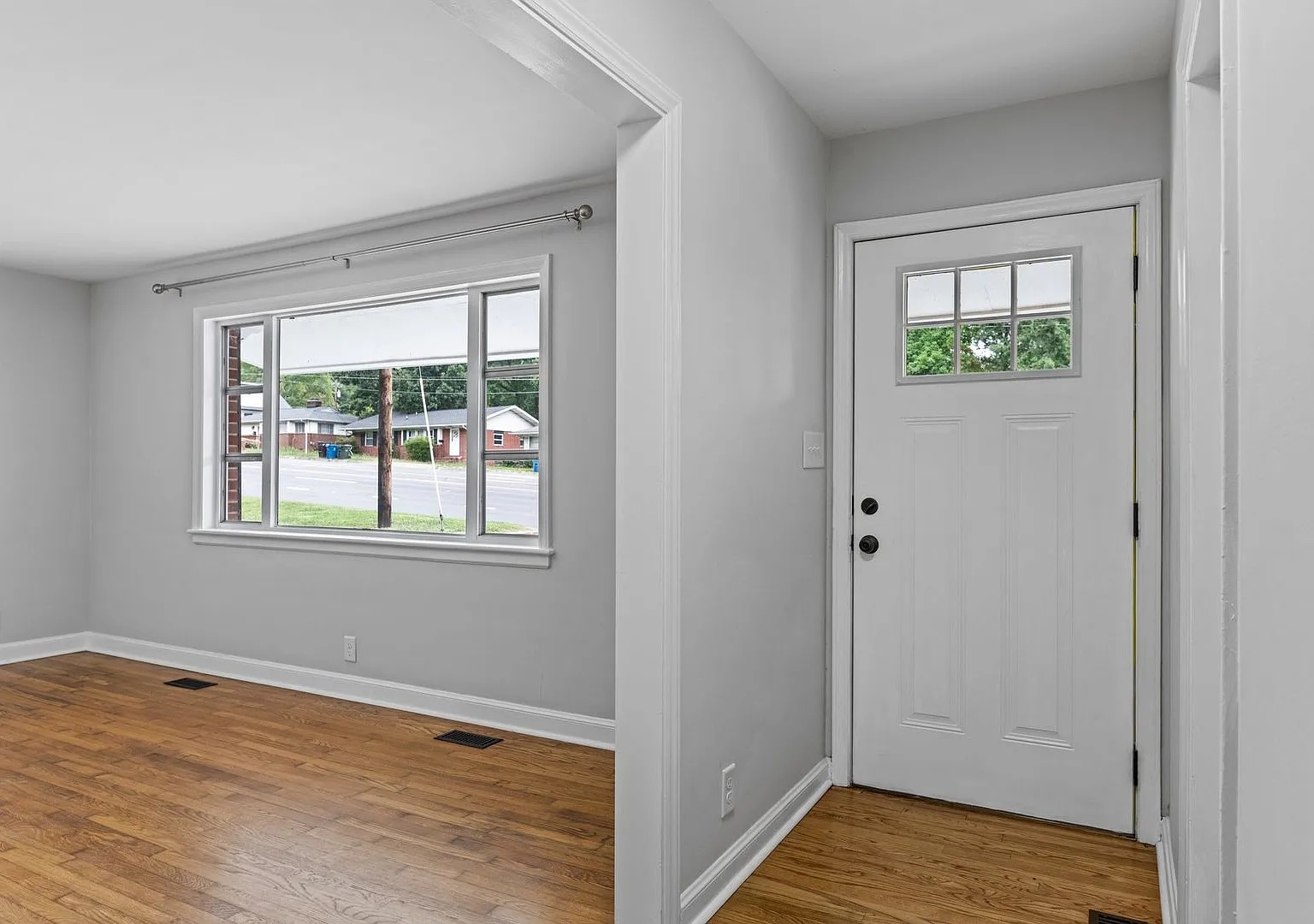Comfortable 3BR Durham Home with Easy Access to Duke & Downtown! — Photo 4