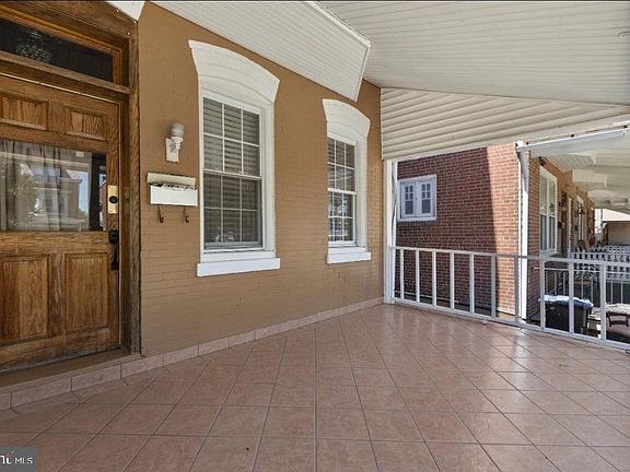 2nd image of 729 Haws Ave