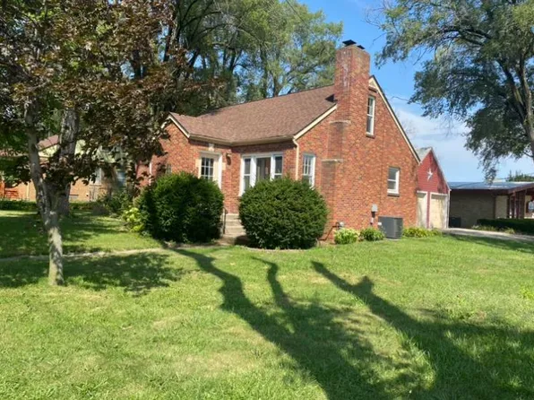 801 13th St, West Des Moines, IA 50265