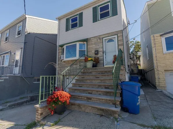 3508 Givernaud Terrace image 24 of 26