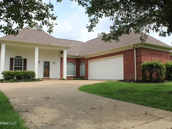 74 Tara Rd, Holly Springs, MS 38635