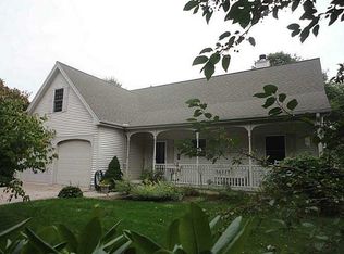 6 Pine Tree Rd, Charlestown, RI 02813