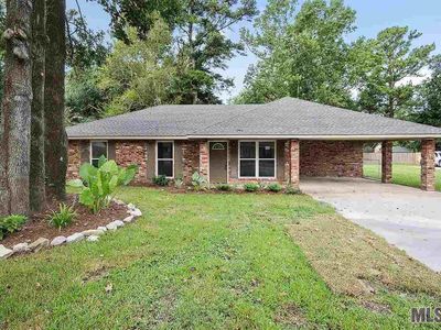 8854 Cedar Springs Ave, Denham Springs, LA, 70726