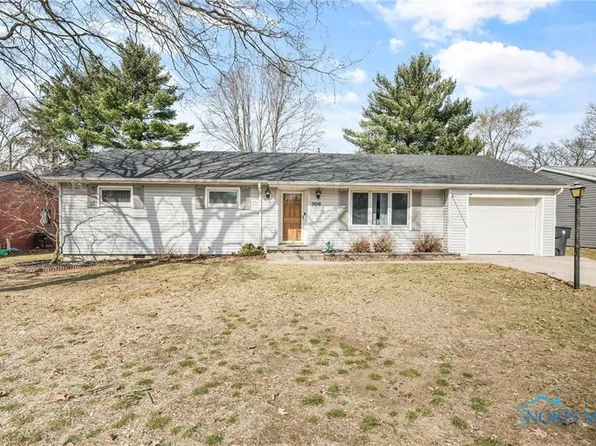 708 Ash St, Bowling Green, OH 43402