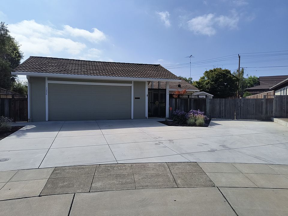 1st image of 1234 Belknap Ct