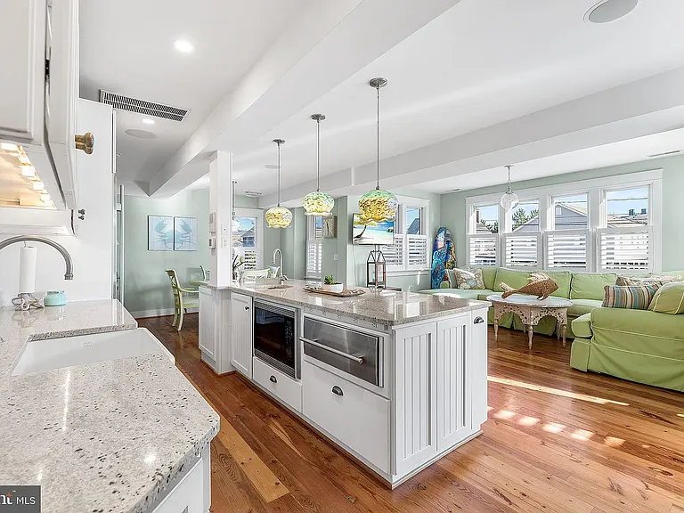 41 N Atlantic Ave — Photo 19