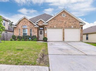 1045 Shadow Glenn Dr, Conroe, TX 77301