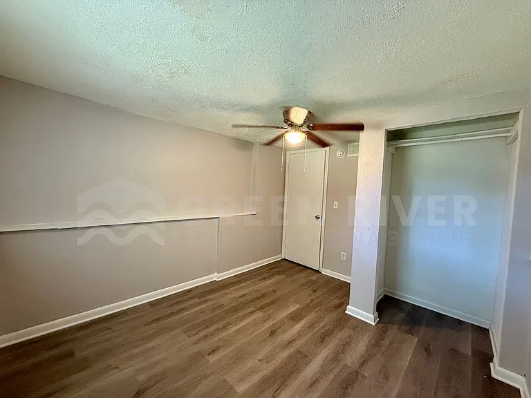3078 W 15th St — Photo 14