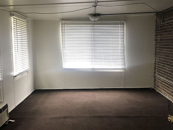 2nd image of 2219 Kingfisher Way