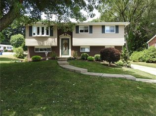 308 Tahoe Dr, Pittsburgh, PA 15239