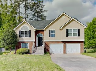 158 McArthur Dr, Locust Grove, GA 30248