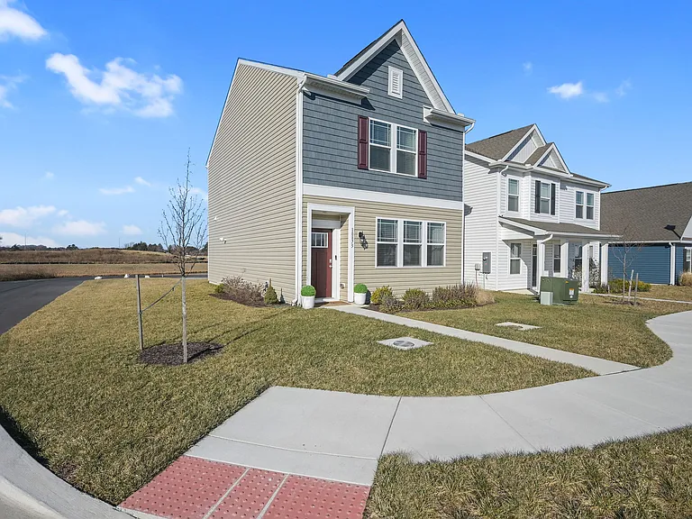 10875 Farmerfield St — Photo 2