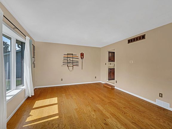 4th image of 24158 Marble Rd