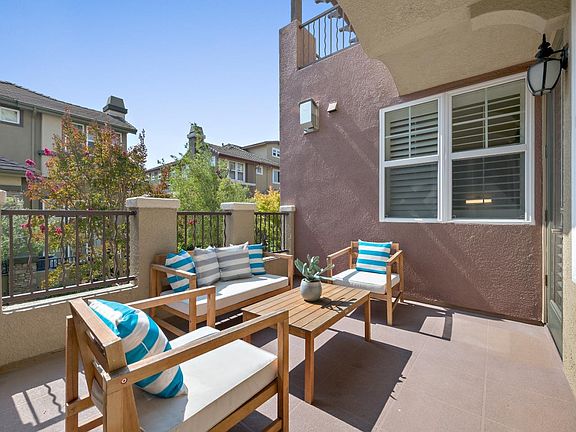 3rd image of 1239 Avenida Las Brisas