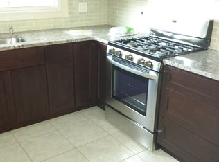 830 Checker Dr, Buffalo Grove, IL 60089