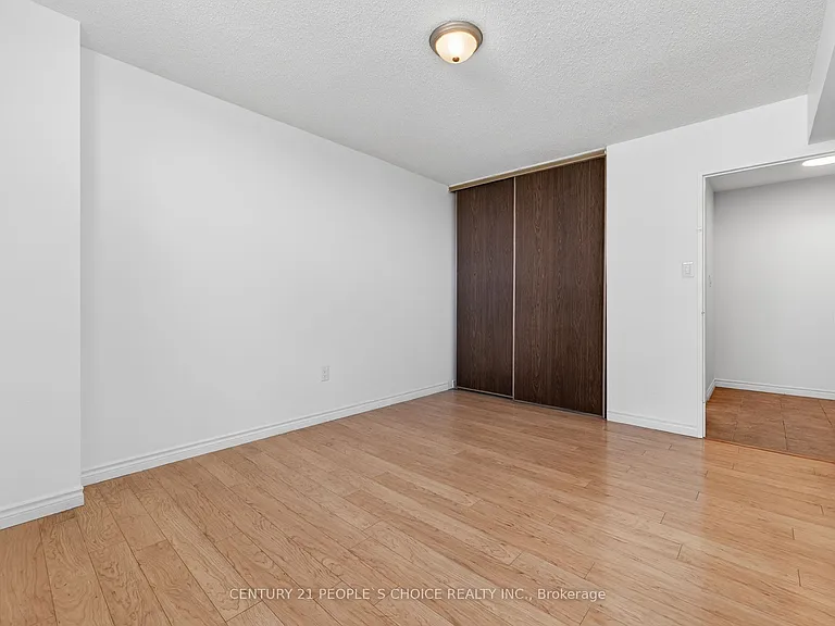 390 Dixon Rd #702 — Photo 26