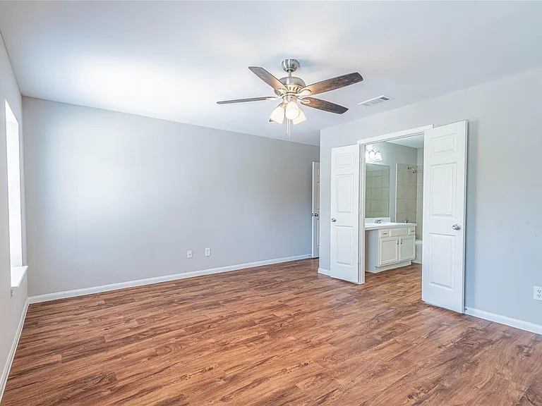 10061 Sharpton Dr — Photo 8