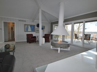 252 Cove Rd, Hudson, WI 54016