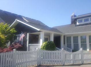 332 Avenue G, Seaside, OR 97138